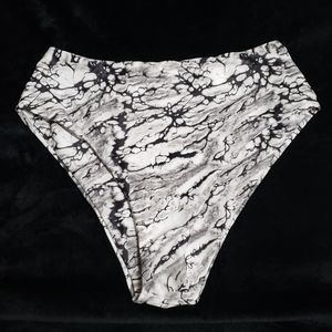 🖤NWOT Shein highwaisted bikini bottoms🖤
